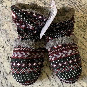 MUKLUKS Slippers